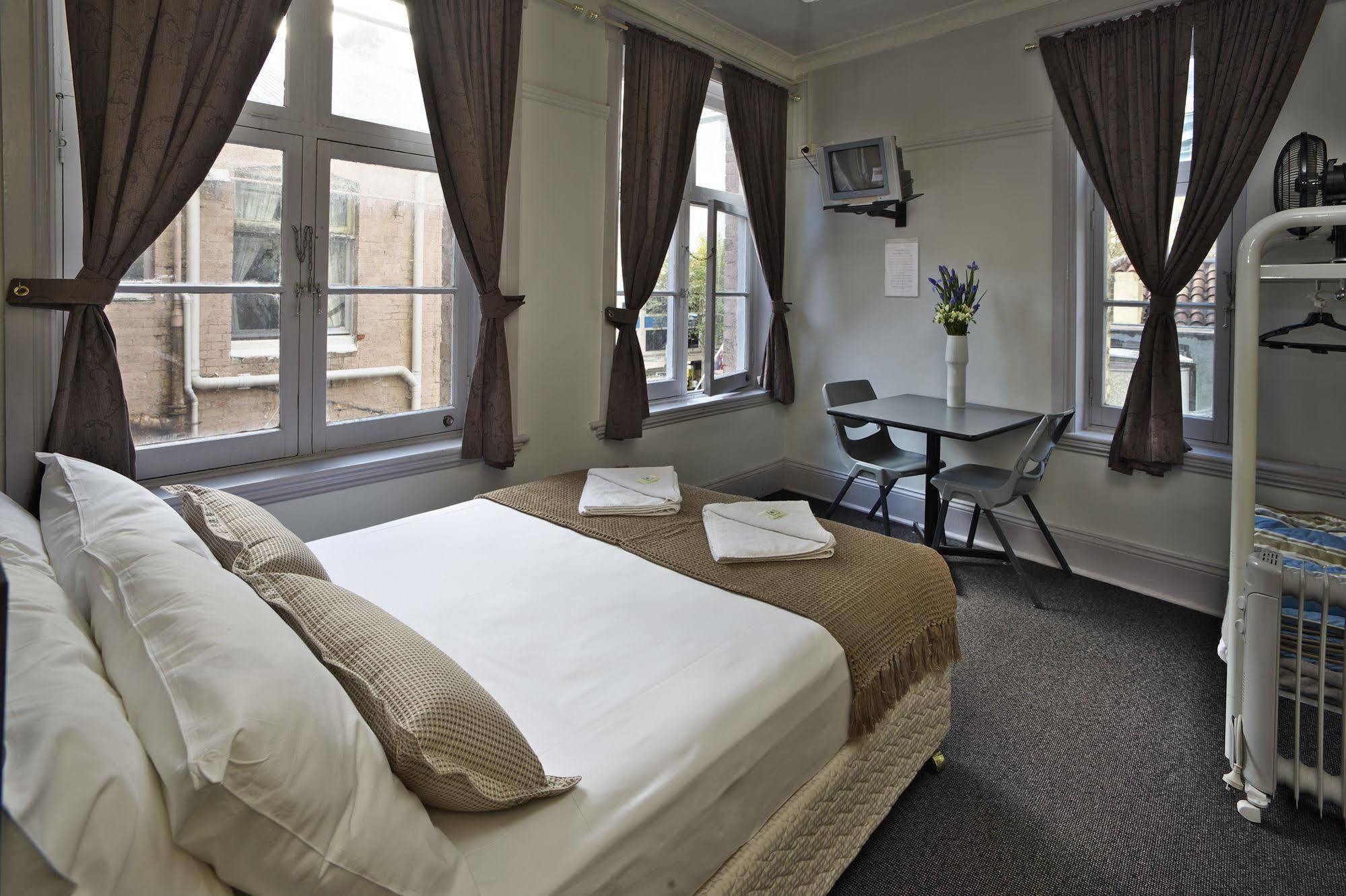The George Street Hotel Sydney Buitenkant foto